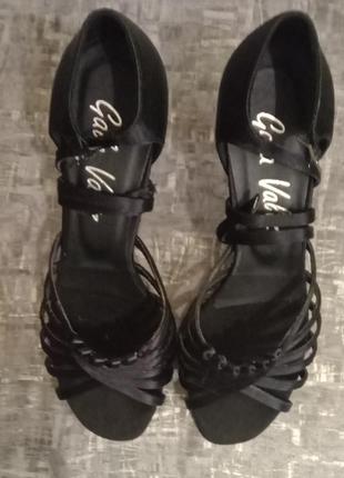 Чёрные женские туфли для бальных танцев4 фото