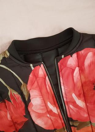 Стёганная дутая куртка бомбер ветровка с принтом роз5 фото