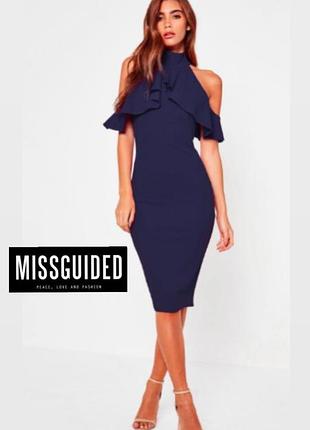 Синя сукня з оголеними спущеними плачами від missguided