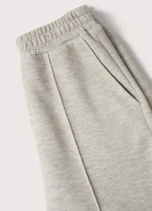 Женские укороченные спортивные штаны со стрелками в наличии6 фото