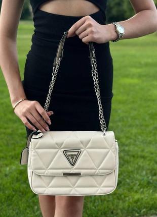 Женская сумка guess zippy cream