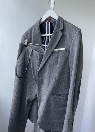 Шикарний костюм zara шерстяний