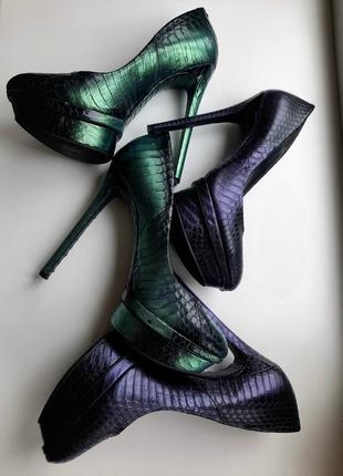 Туфлі brian atwood