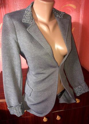 Шикарний подовжений піджак