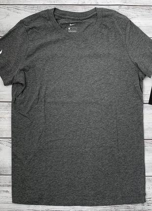 Женская хлопковая футболка от бренда nike оригинал1 фото
