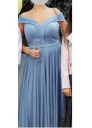 Неймовірне вечірнє плаття для стильної