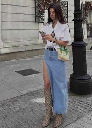 Шикарная юбка джинсовая меди bershka с разрезом