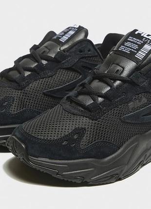 Fila. оригинал. в наличии. кроссовки сникерсы со вставками замша.