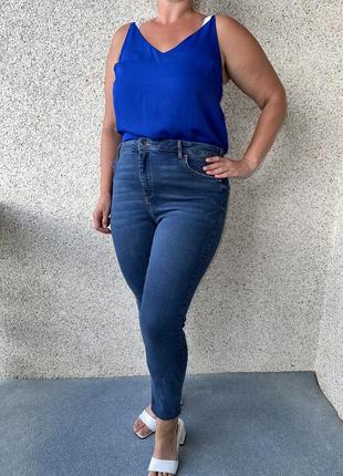 Джинсы скинни