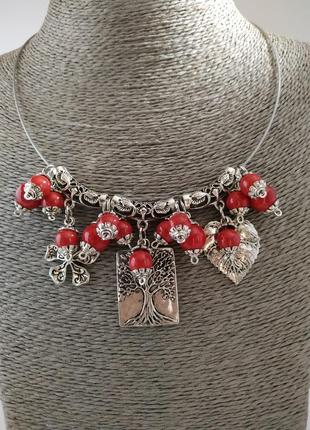 Ожерелье ручной работы "красные ягоды" и серьги в подарок5 фото