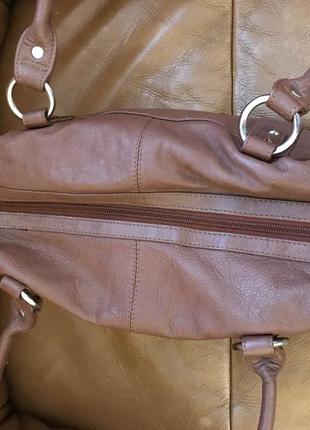 Объемная кожаная сумка багет3 фото