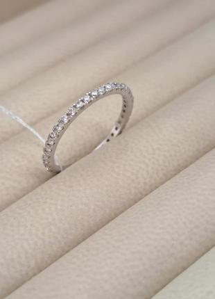 Серебряное нежное тонкое кольцо классика с белыми фианитами 9252 фото