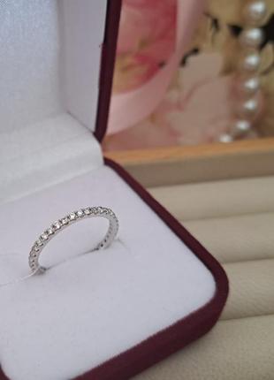 Серебряное нежное тонкое кольцо классика с белыми фианитами 9251 фото