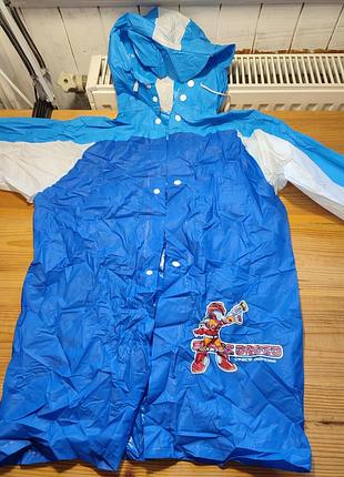 Детский плащ,дождевик на 4-5 лет есть дефекты