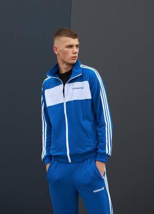 Спортивний костюм adidas: кофта-штани 2 пари шкарпеток у подарунок1 фото