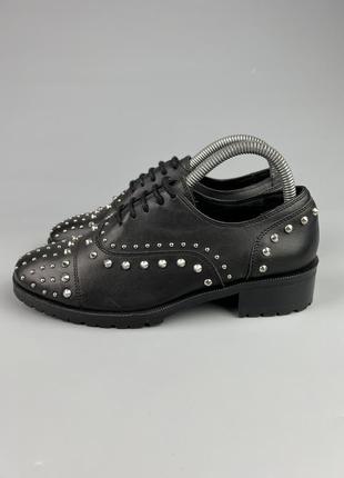 Фирменные кожаные туфли с шипами2 фото