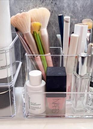 Органайзер для косметики пензлів