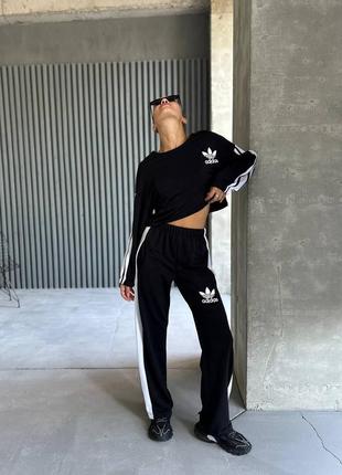 Спортивный костюм adidas