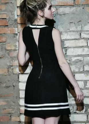Шалене щільне плаття h&m стрейч зі складками кишенями виріз на спині2 фото