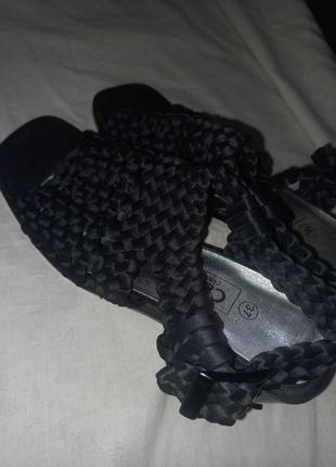 Шикарные туфли босоножки плетенные косичка на каблуке квадратном с квадратным носком босоножки с плетением2 фото