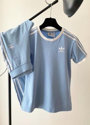 Спортивный костюм adidas