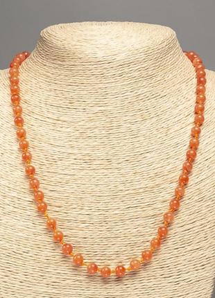 Ожерелье "оранжевый коралл" гладкий шарик d-6мм+-, l-50см+- из камня белый нефрит (синт. красок.)