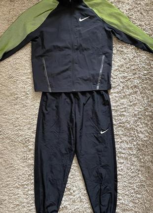 Спортивный костюм nike running, оригинал, размер с/м5 фото