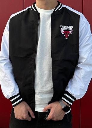 Бомбер куртка в стилі chicago bulls