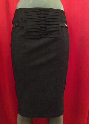 Юбка женская серая узкая с декоративной отделкой ю68