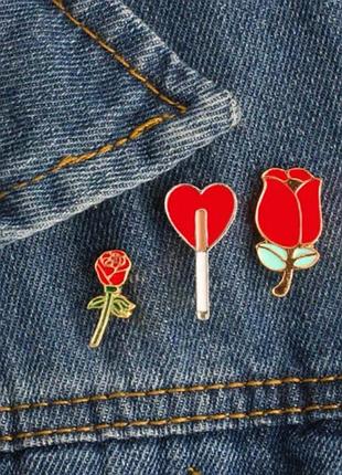 Набір пінів / значків / брошки 3 штуки