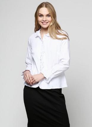 Біла жіноча офісна блузка з рюшами р222 фото