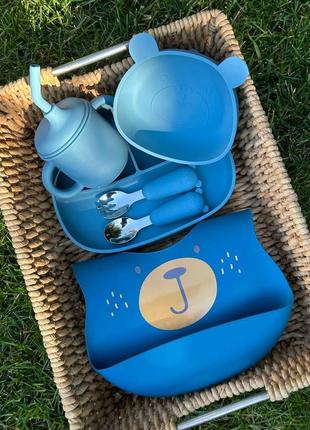 Набір дитячого посуду ведмедик синій для першого прикорму хлопчику (тарілки на присосці)