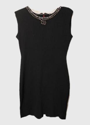 Стрейчевое трикотажное платье с молнией красного цвета