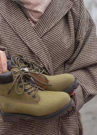 Жіночі зимові черевики timberland в кольорі хакі /осінь/зима/весна😍