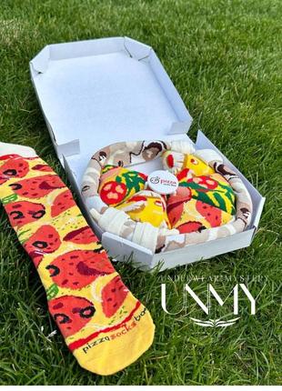 Носки подарочные пицца. для женщин, мужчин и детей. набор четыре пары. оригинальная упаковка. р-р ноги 36-441 фото