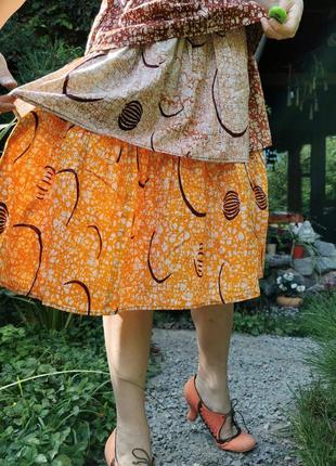 Платье из вощеного коттона ярусное хлопок миди с рюшами в принт узор7 фото