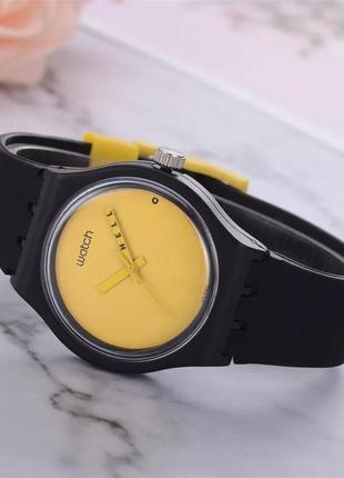 Стильные женские часы