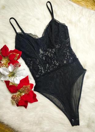 Шикарне круживне боді new look