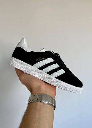 Жіночі кросівки адідас газель чорні з білим adidas gazelle ‘black’ bb54764 фото