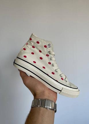 Жіночі кеди конверси converse chuck 70 embroidered lips  white a01601c