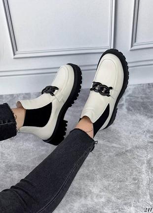 Черевики жіночі