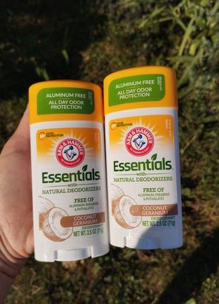Essentials з натуральний дезодорант, кокос та герань, 71 г