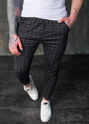 Модні чоловічі звужені штани в ідеальному стані4 фото