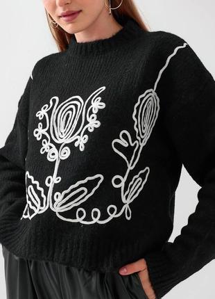 Стильный свитер оверсайз с вышивкой, женский свитер в этно стиле