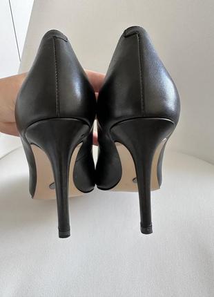Очень мягкие туфли черные miraton, натуральная кожа2 фото