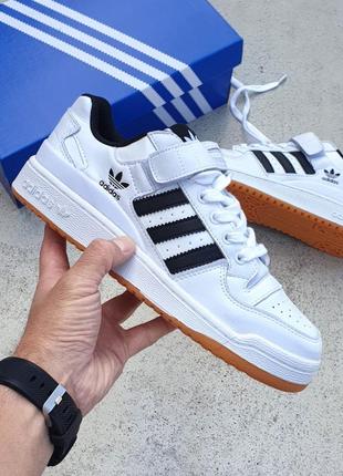 Adidas forum low