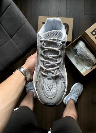 Adidas yeezy 700 v2 static gray4 фото