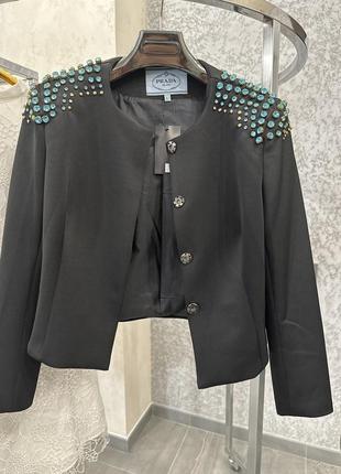 Жакет модного дому «prada » інкрустований хрусталем swarovski