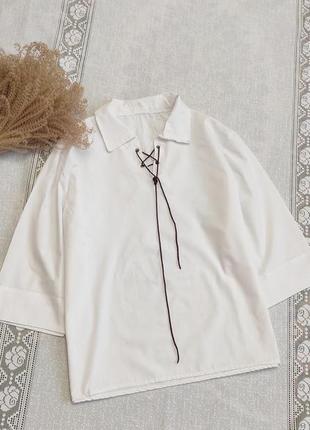 Стильная белая блуза рубашка с шнуровкой2 фото