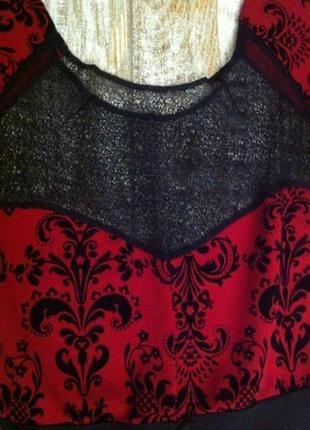 Стильное красное алое мини платье с сеткой и бархатным велюровым рисунком с-м италия5 фото